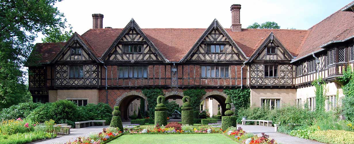 Hochzeitslocations Potsdam – Schloss Cecilienhof Schloss Cecilienhof